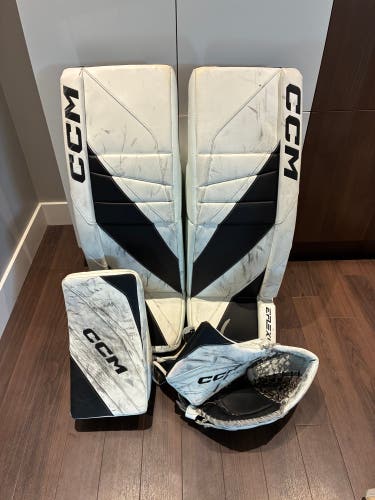 33" CCM Eflex 6 Regular Goalie Full Set (Used)