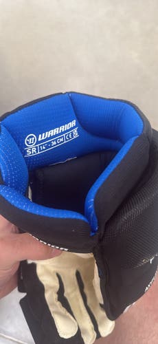 Warrior Covert Pro Gloves 14" Pro Stock (Used)