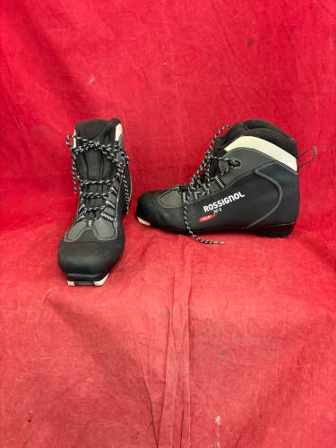 Classic Size 12 Rossignol Cross Country Ski Boots (Used)