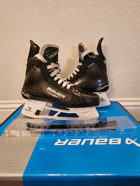 Bauer Supreme Shadow Hockey Skates Size 5.5 (Used)