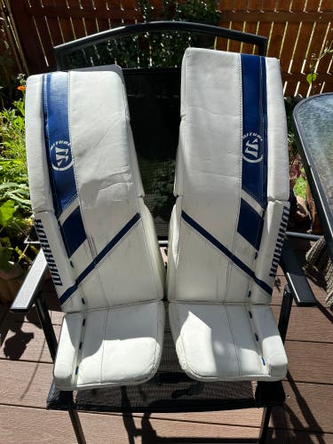 28+1 Junior Warrior Ritual R/G5 Goalie Leg Pads (Used)