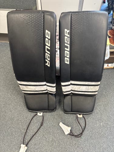 Medium Bauer GSX Goalie Leg Pads (Used)