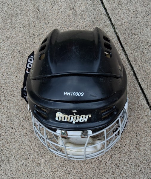 Small Cooper HH1000S Helmet (Used)