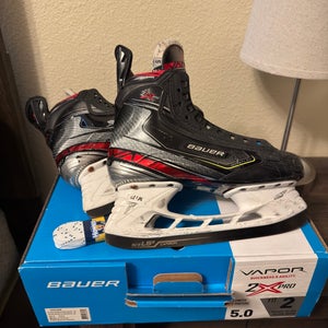 USED Bauer Vapor 2X Pro Skates 5 D (Junior/INT) Fit 2