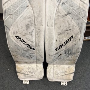 Medium Bauer Vapor X700 Goalie Leg Pads (Used)