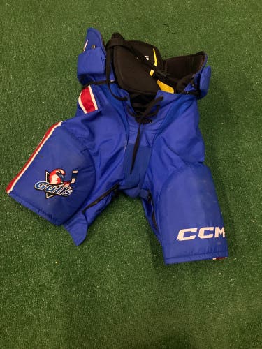 Senior Small CCM Tacks 95C Hockey Pants (Used)