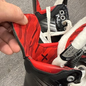 Bauer Vapor X4 Hockey Skates 7.5 (Used)