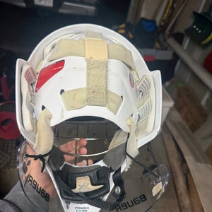 2022 Bauer Profile 950 Goalie Mask (Used)
