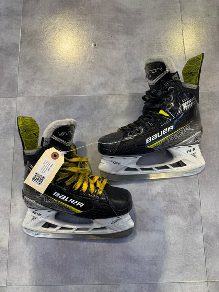 Junior Bauer Vapor X4 Hockey Skates Regular Width Size 3 (Used)