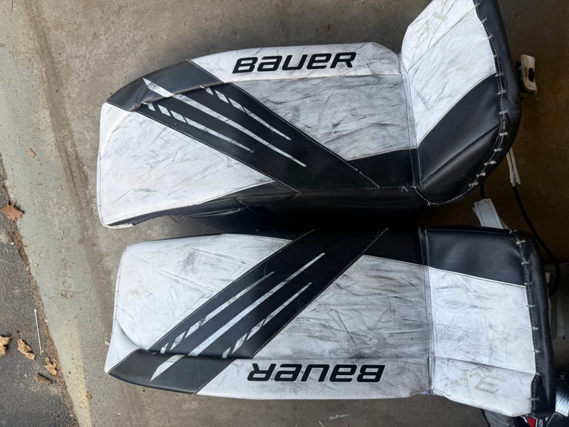 34" 2022 Bauer Vapor 3X Goalie Leg Pads (Used)