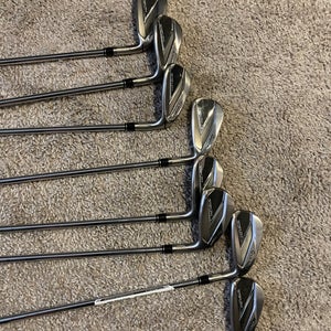 Men's TaylorMade Stealth Right Handed Iron Set (8 Clubs) #4 - #9, PW, GW (New)
