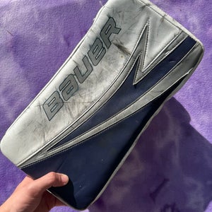 White Senior Bauer RX9 Goalie Blocker Regular (Used)