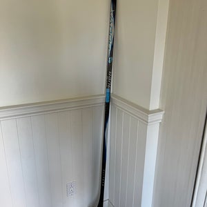 New Bauer FlyLite Right Hand P28 77flex