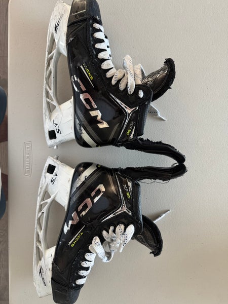 2024 CCM Tacks XF 90 Hockey Skates Regular Width 7.5 (Used)