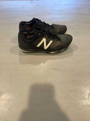 New Balance Black Men's Size M 11.0 (W 12.0) Adult Low Top Metal (Used)