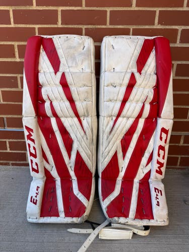 White 29" Junior CCM Extreme Flex E4.9 Goalie Leg Pads (Used)