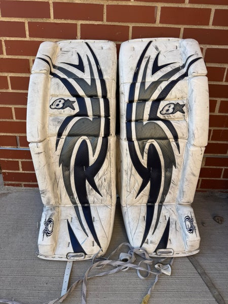 White 32" Senior Brian's Zero G Goalie Leg Pads (Used)