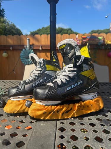 2020 Bauer Supreme 3S Hockey Skates Extra Wide Width 7.5 (Used)