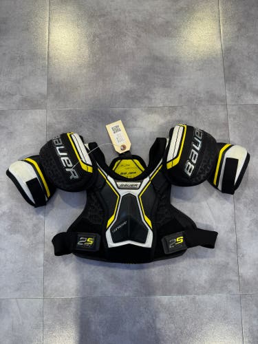 Medium Youth Bauer Supreme 2S Pro Shoulder Pads (Used)