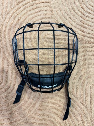 Large Bauer Profile II Facemask Cage (Used)