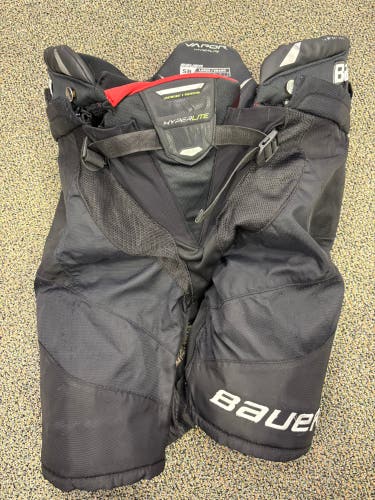 Black Senior Large Bauer Vapor Hyperlite Hockey Pants (Used)