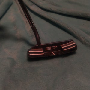 Adams Right Handed Putter (Used)