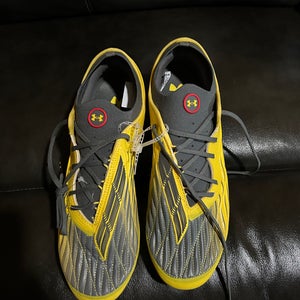 Under Armour Magnetico Elite 4 FG Soccer Cleats