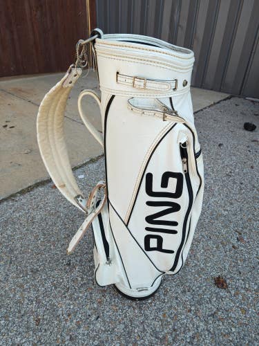 Ping Vintage White 4 Divider Golf Cart Bag