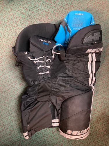 Senior Medium Bauer Nexus 1000 Hockey Pants
