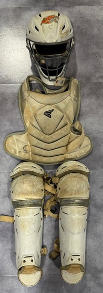 Youth Easton Jen Schro Catcher's Set (Used)