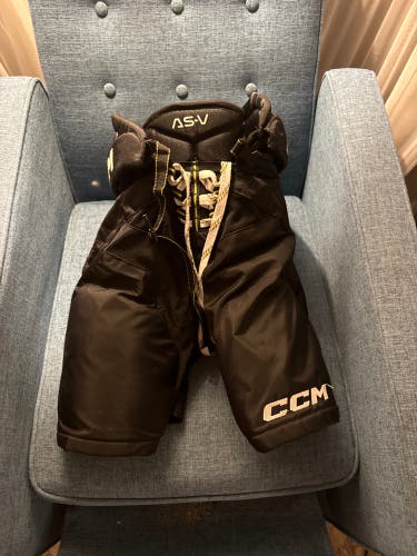 Junior Large CCM Tacks AS-V Hockey Pants (Used)