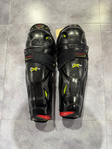 Junior Bauer Vapor 2X Pro Shin Pads 12" (Used)