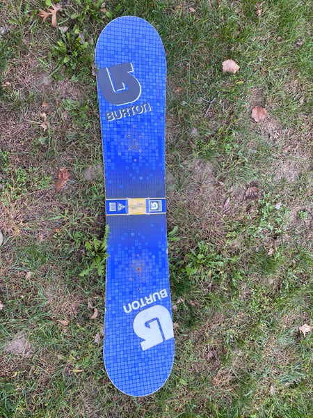 Kid's Burton Canyon Snowboard All Mountain Without Bindings Medium Flex (Used)