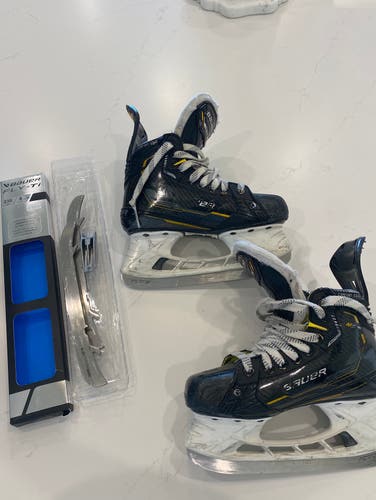 2024 Bauer Supreme M5 Pro Hockey Skates Size 2.5 (Used)