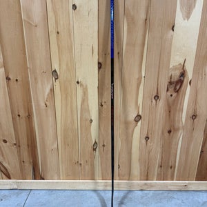 Senior Bauer Nexus Tracer Right Handed Hockey Stick Pro Stock P28 (Used)