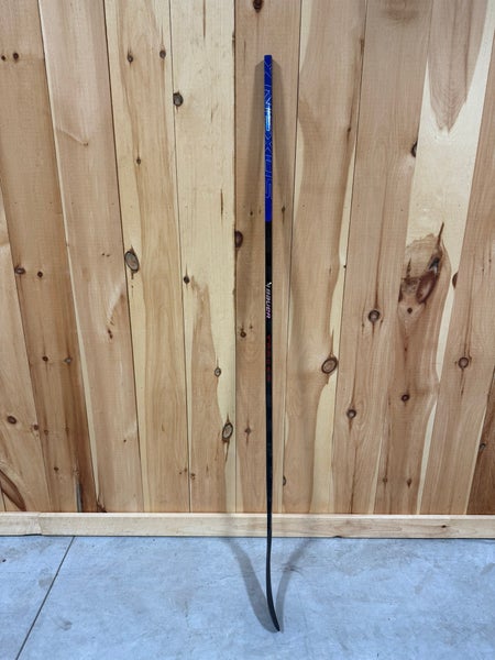 Senior Bauer Nexus Tracer Right Handed Hockey Stick Pro Stock P28 (Used)