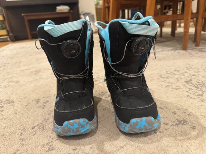 Burton Youth Grom BOA Kids Snowboard Boots 11C