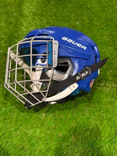 Small Bauer Re-akt 65 Helmet (Used)