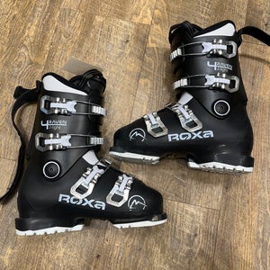 Mondo 25 & 25.5 Roxa Raven 4 J-Light All Mountain Ski Boots Soft Flex (Used)