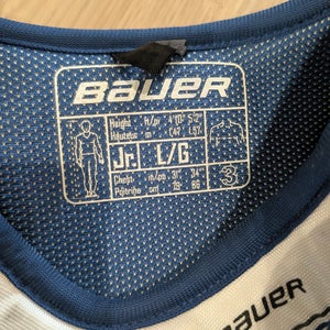 Large Junior Bauer Nexus 7000 Shoulder Pads (Used)