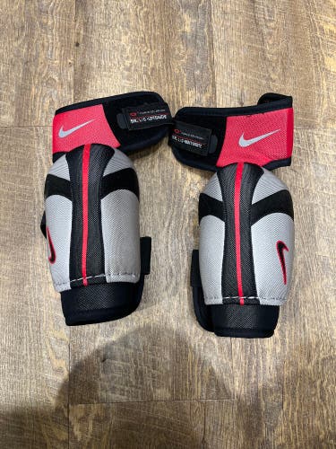 Senior Large Nike Elbow Pads (Used)