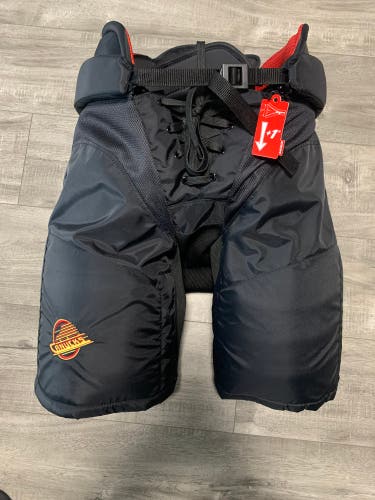 Senior Medium CCM HP45 Hockey Pants …………(New)