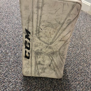CCM Revolution 577 Regular (Used)