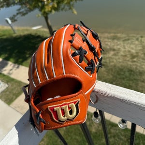 Wilson Staff RH Baseball Glove 11.5" (New)