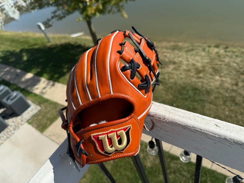 Wilson Staff RH Baseball Glove 11.5" (New)