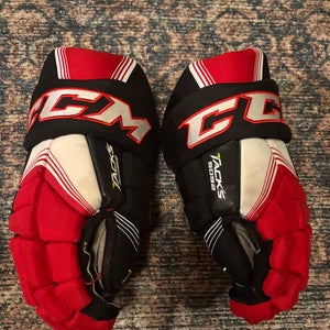 Used  CCM 15" Tacks 5092 Gloves