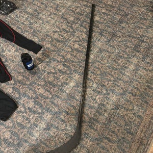 65 Flex P92 New Intermediate Right Hand Pro Stock Bauer Twitch Styled Blacked Hockey Stick