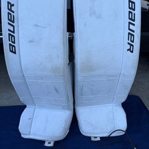 30" Bauer Goalie Leg Pads (Used)