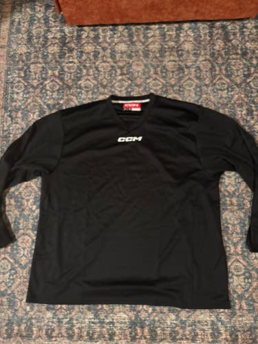 Black XL Men's CCM Jersey (New)