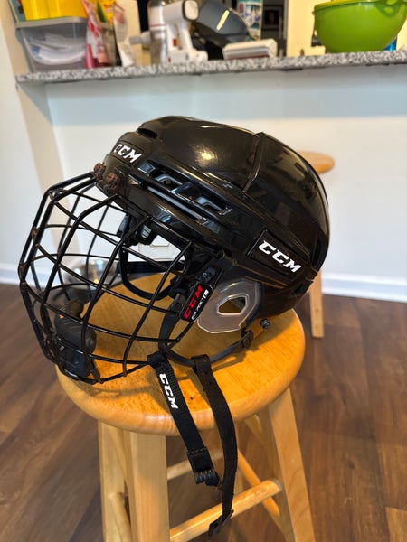 Large CCM Tacks 910 Helmet (Used)